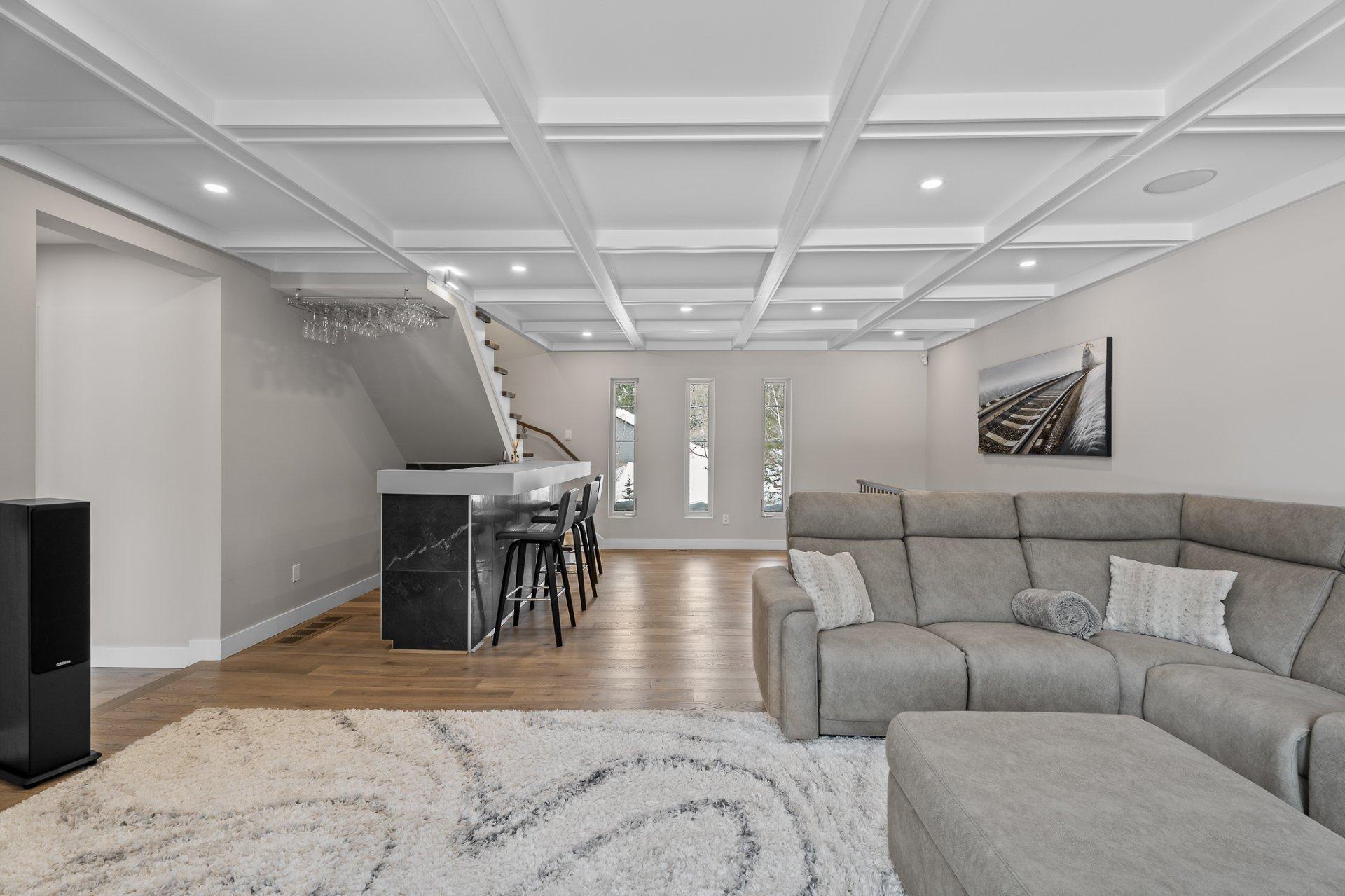 









5619


Ch. Monjeau

,
Sainte-Agathe-des-Monts,




QC
J8C0N6

