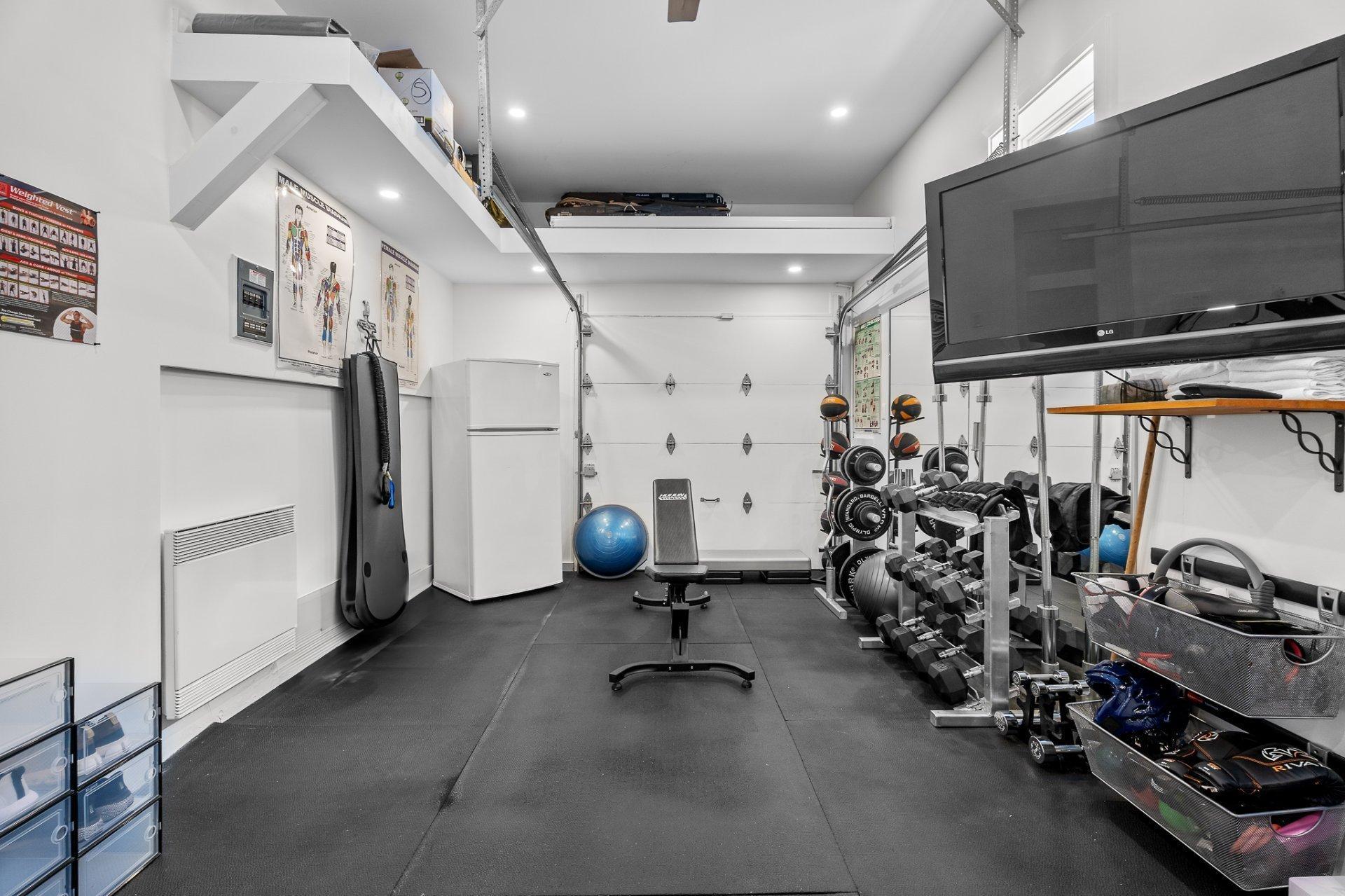 









5619


Ch. Monjeau

,
Sainte-Agathe-des-Monts,




QC
J8C0N6

