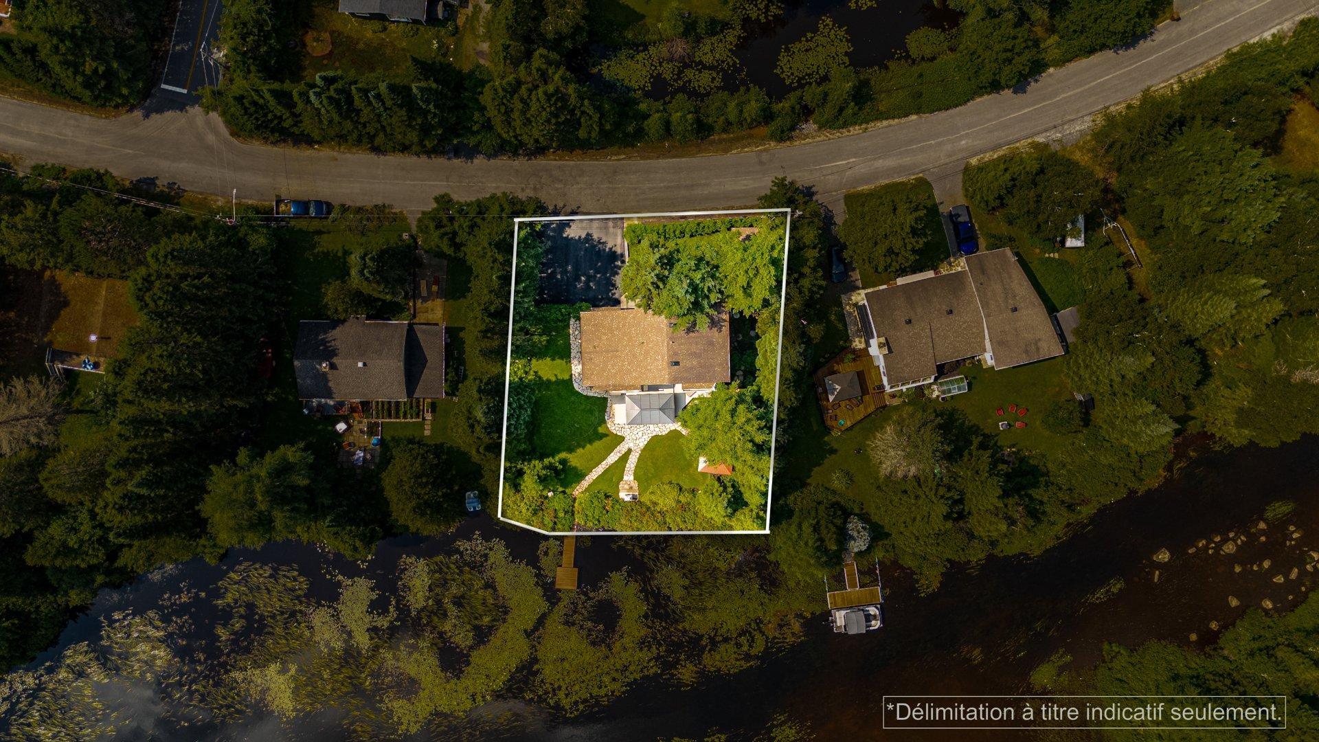 









5619


Ch. Monjeau

,
Sainte-Agathe-des-Monts,




QC
J8C0N6

