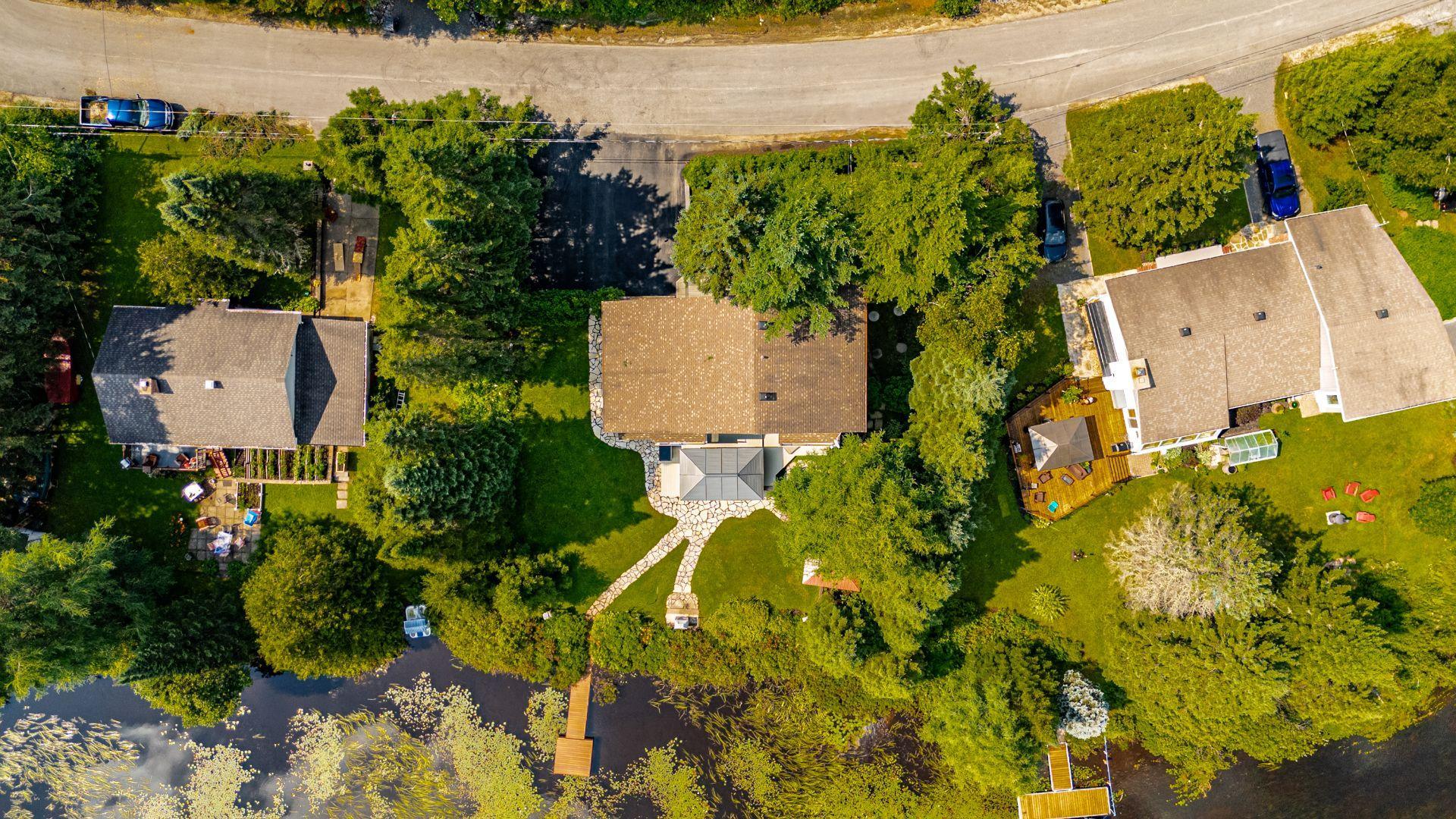 









5619


Ch. Monjeau

,
Sainte-Agathe-des-Monts,




QC
J8C0N6

