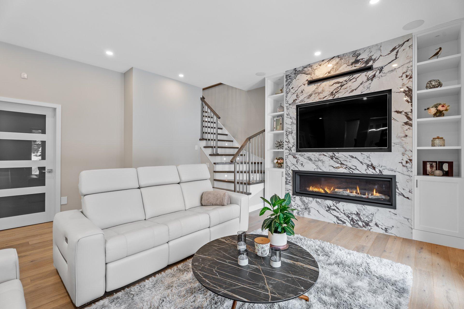 









5619


Ch. Monjeau

,
Sainte-Agathe-des-Monts,




QC
J8C0N6

