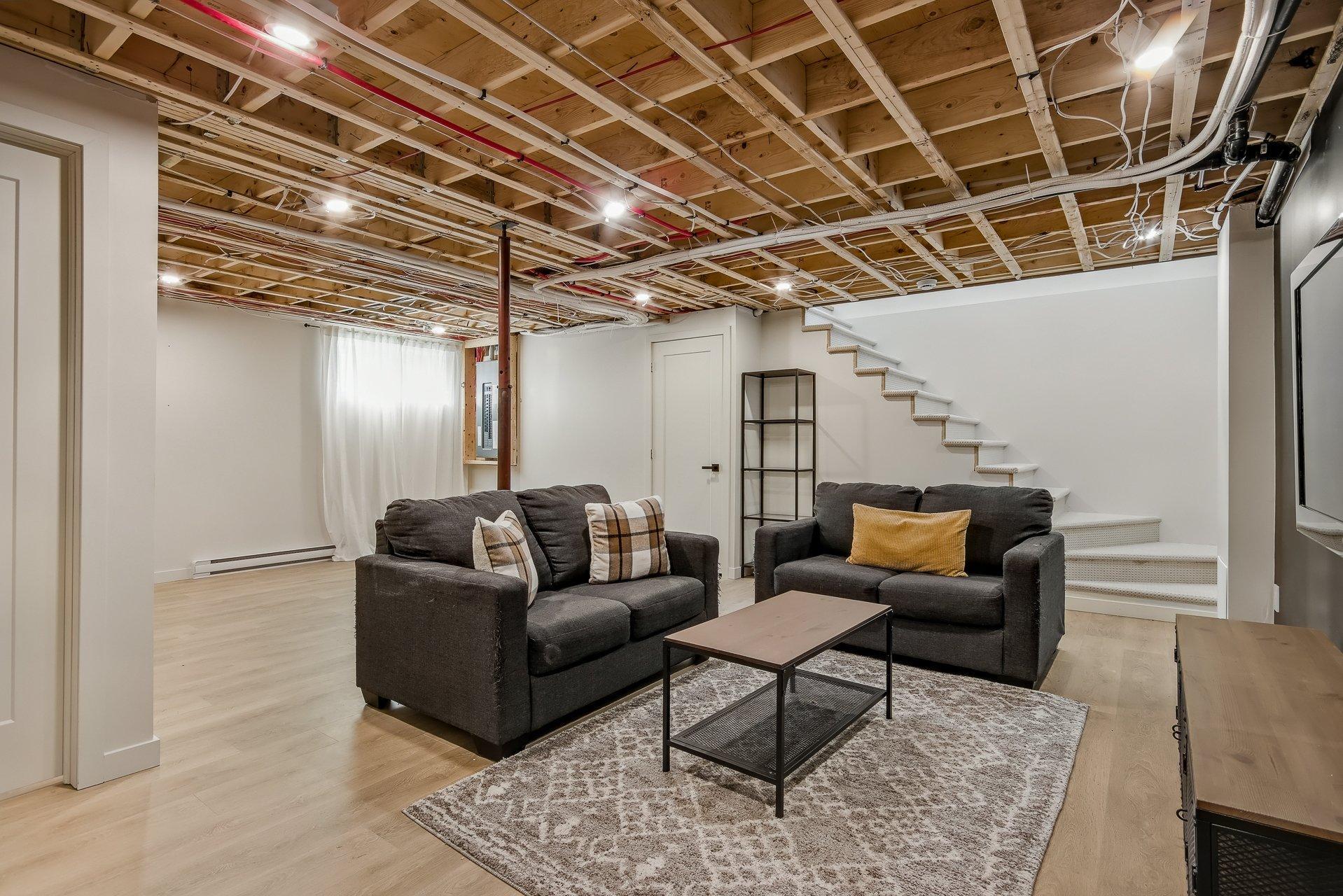 









1449


Rue Barrette

,
Saint-Jean-sur-Richelieu,




QC
J2W2B6

