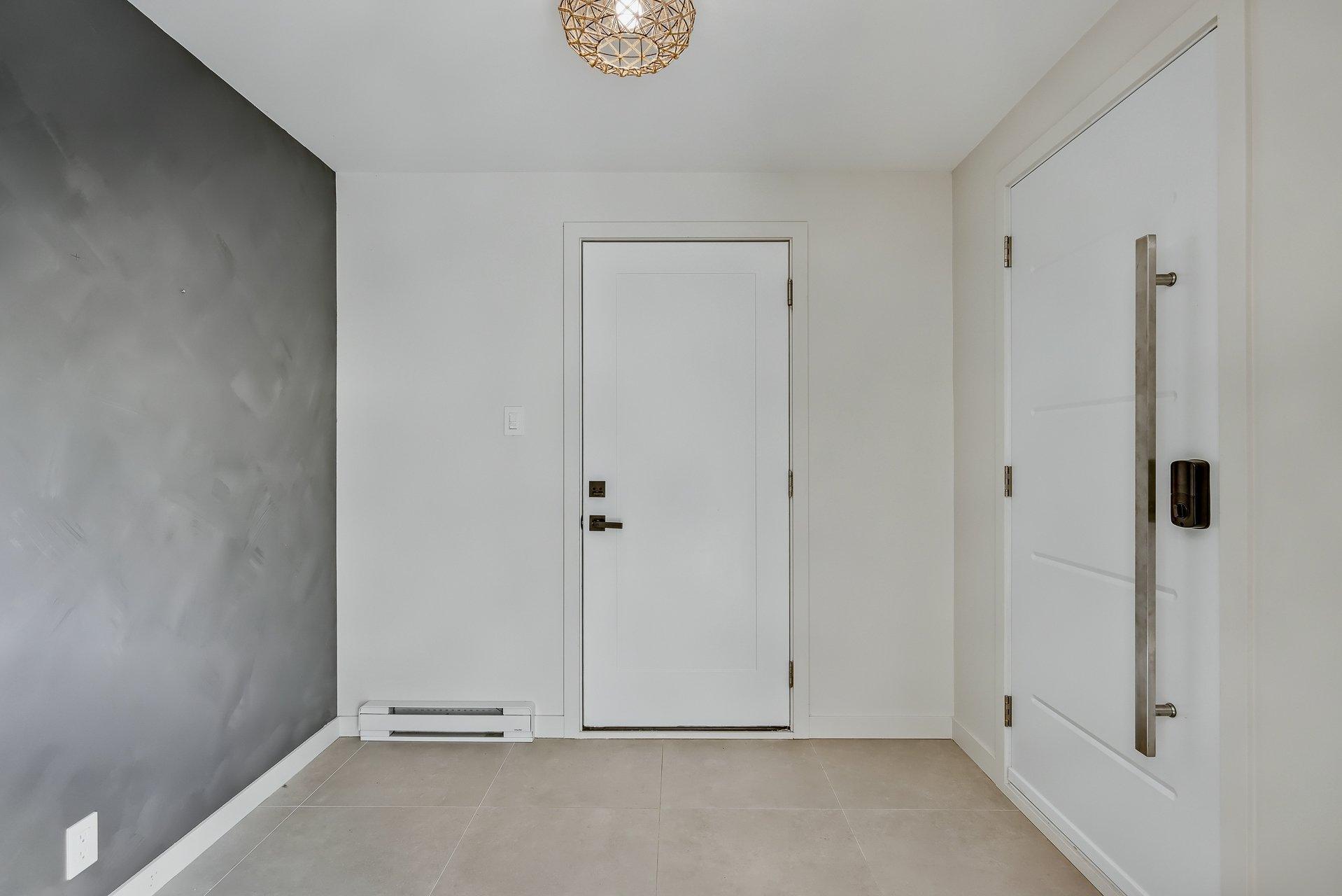 









1449


Rue Barrette

,
Saint-Jean-sur-Richelieu,




QC
J2W2B6


