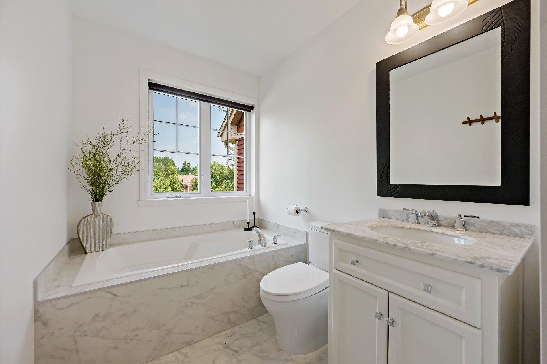 









1808


Ch. du Golf

,
Mont-Tremblant,




QC
J8E2K6

