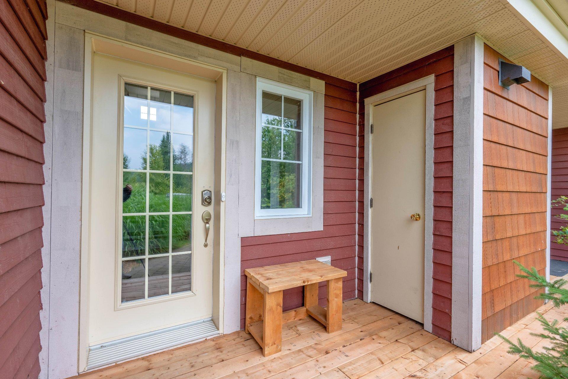 









1808


Ch. du Golf

,
Mont-Tremblant,




QC
J8E2K6

