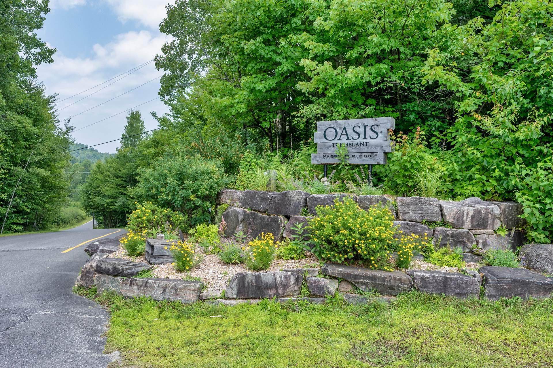 









1808


Ch. du Golf

,
Mont-Tremblant,




QC
J8E2K6

