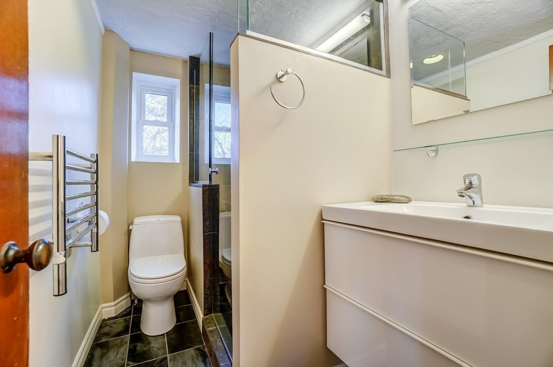 









209


Ch. d'Old Chelsea

,
Chelsea,




QC
J9B1J3

