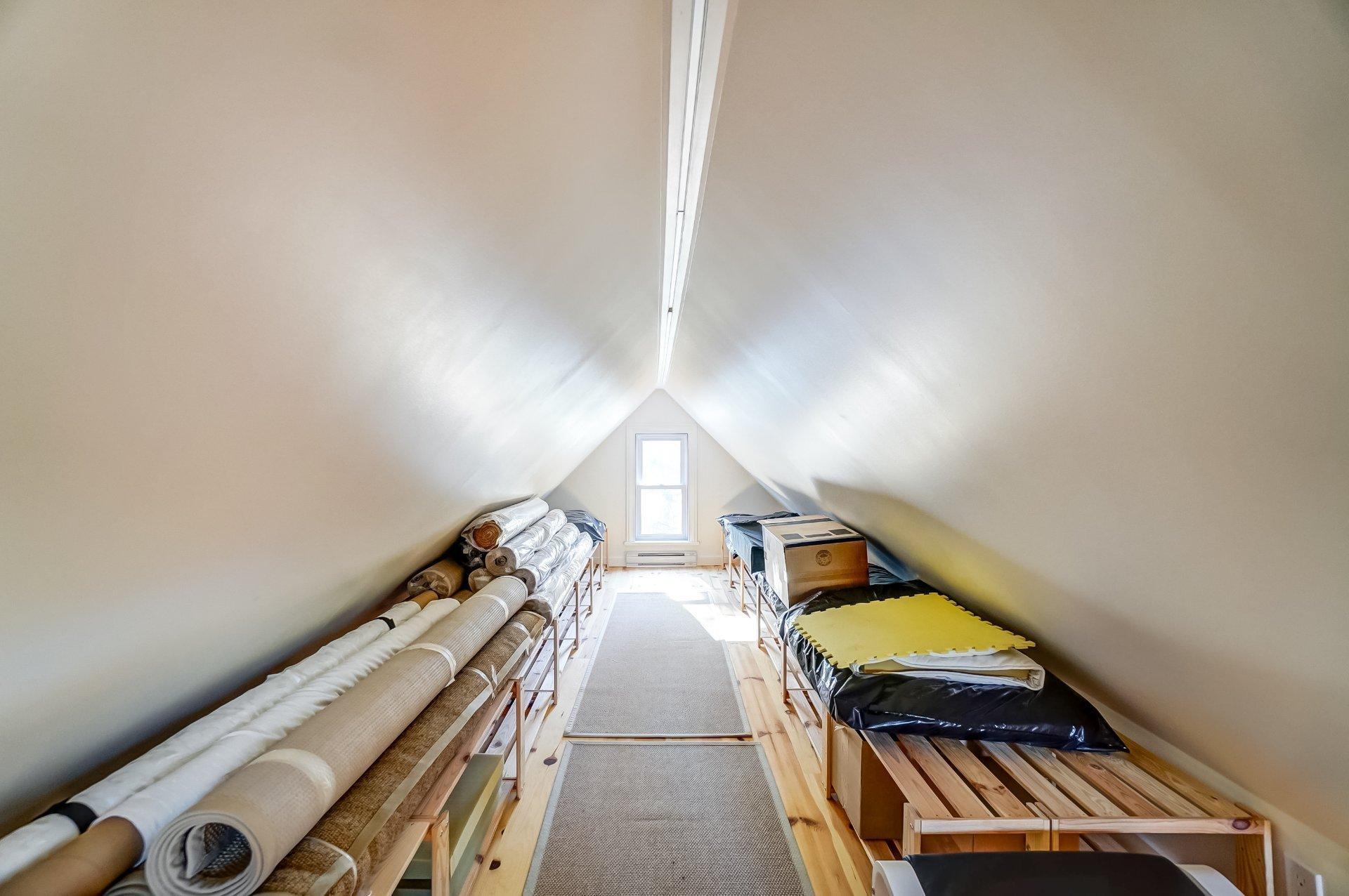 









209


Ch. d'Old Chelsea

,
Chelsea,




QC
J9B1J3

