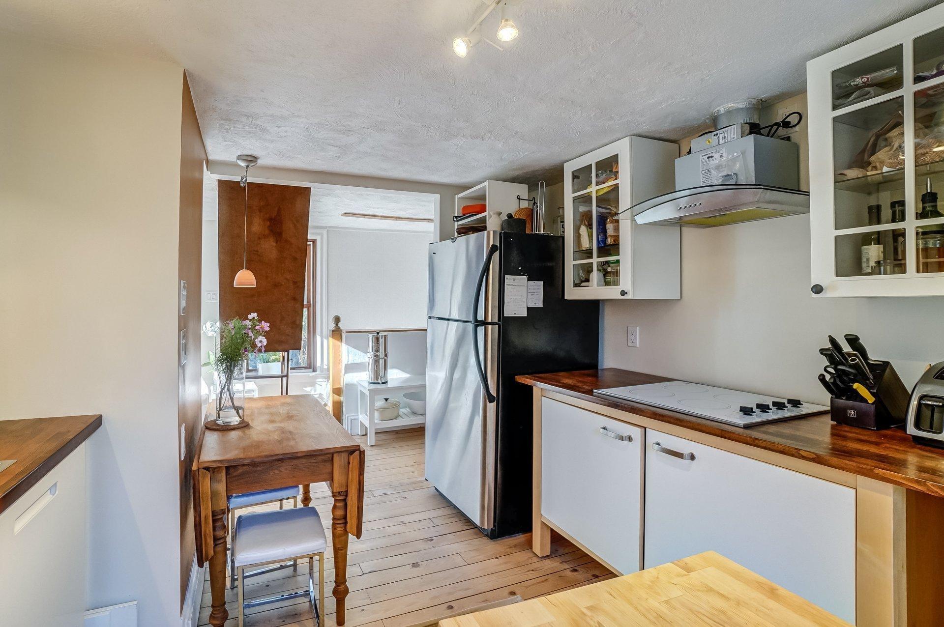 









209Z


Ch. d'Old Chelsea

,
Chelsea,




QC
J9B1J3

