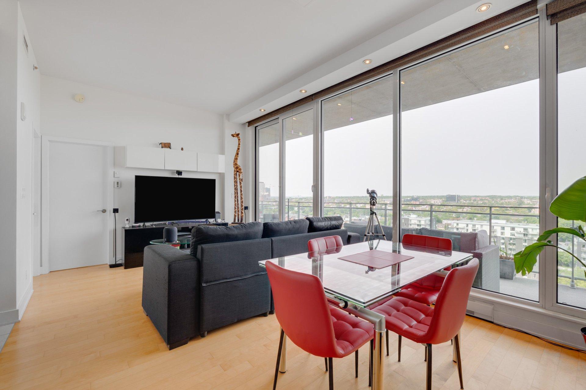 









185


Rue Laurier

, 1503,
Gatineau (Hull),




QC
J8X0B2

