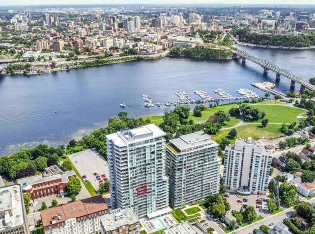 









185


Rue Laurier

, 1503,
Gatineau (Hull),




QC
J8X0B2

