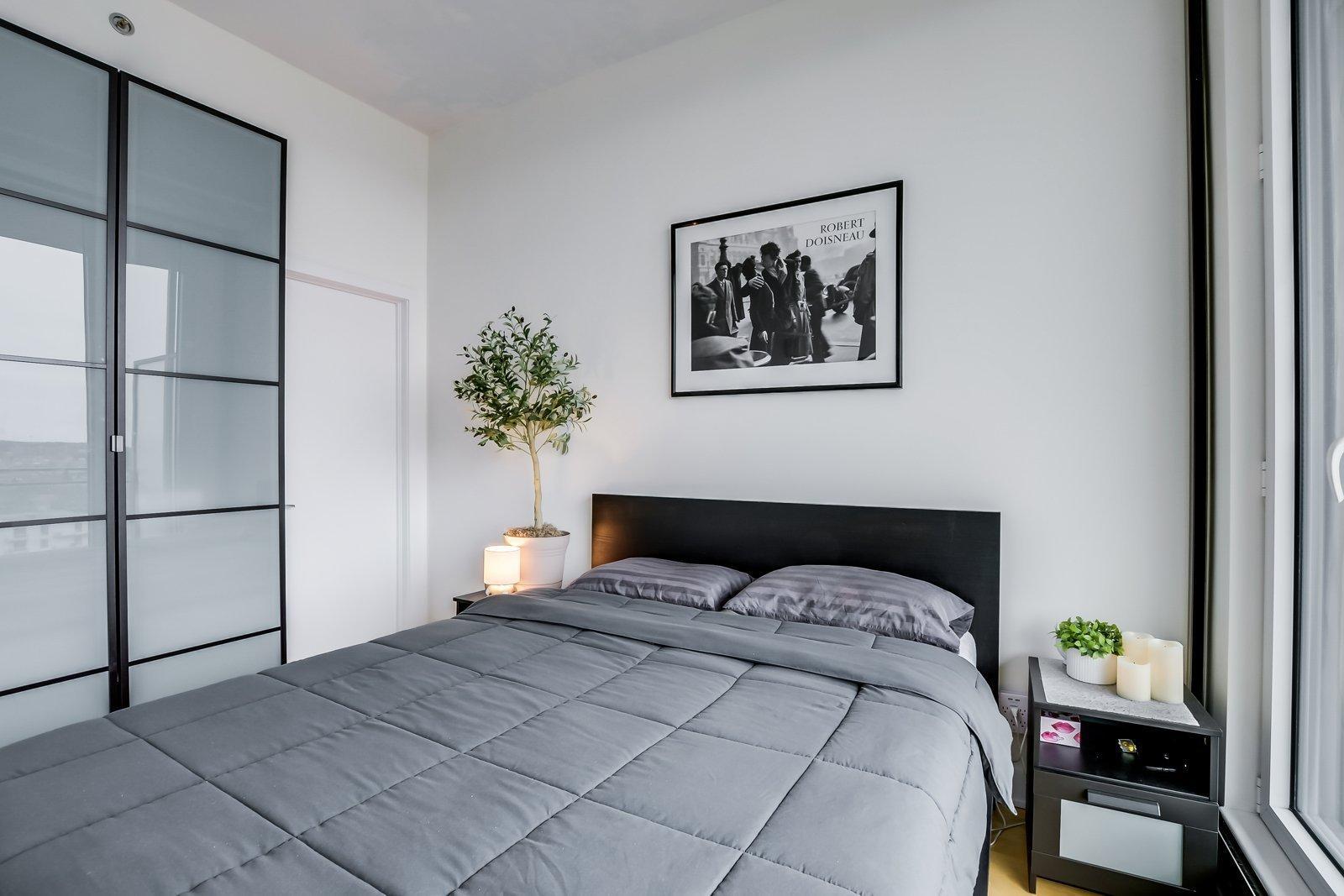 









185


Rue Laurier

, 1503,
Gatineau (Hull),




QC
J8X0B2


