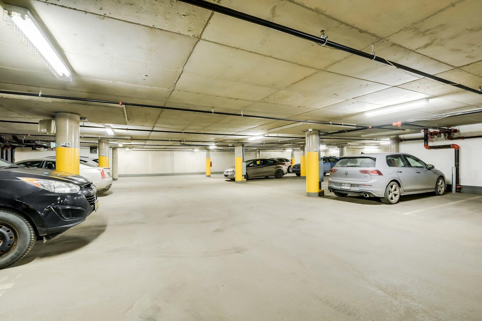 









185


Rue Laurier

, 1503,
Gatineau (Hull),




QC
J8X0B2

