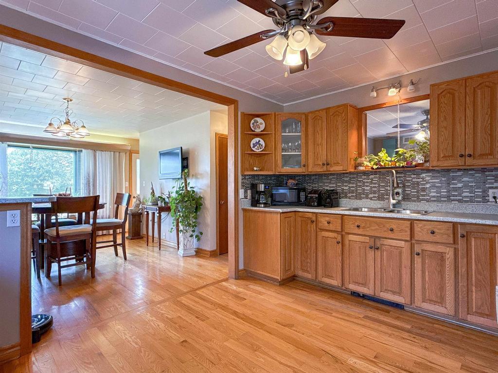 












65 Gulf View Crescent

,
North Rustico,




PE
C0A 1N0

