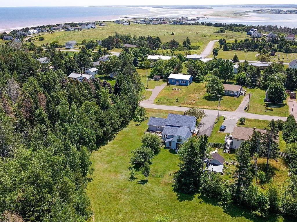 












65 Gulf View Crescent

,
North Rustico,




PE
C0A 1N0

