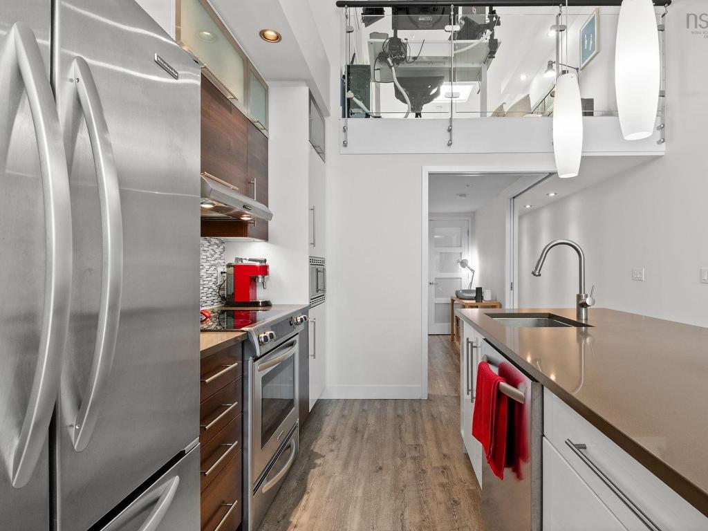 












319 5662 Roberts Street

,
Halifax,




NS
B3K 0E3

