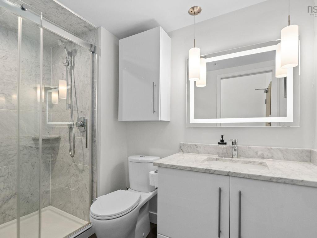 












319 5662 Roberts Street

,
Halifax,




NS
B3K 0E3

