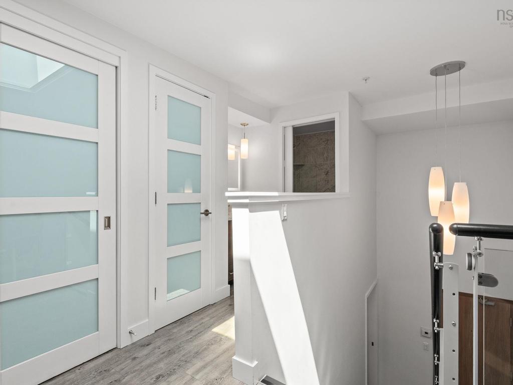 












319 5662 Roberts Street

,
Halifax,




NS
B3K 0E3


