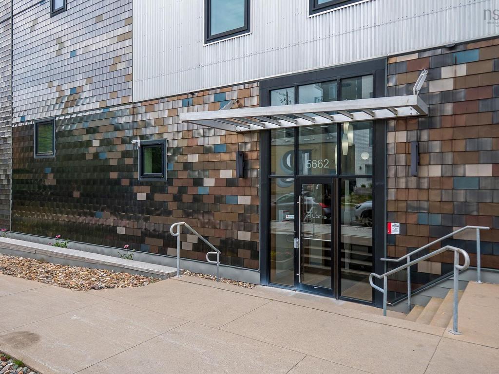 












319 5662 Roberts Street

,
Halifax,




NS
B3K 0E3

