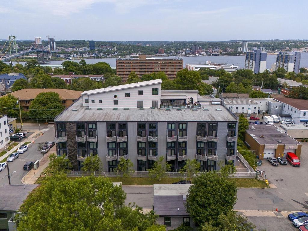












319 5662 Roberts Street

,
Halifax,




NS
B3K 0E3

