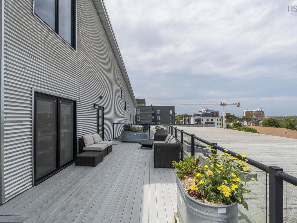 












319 5662 Roberts Street

,
Halifax,




NS
B3K 0E3

