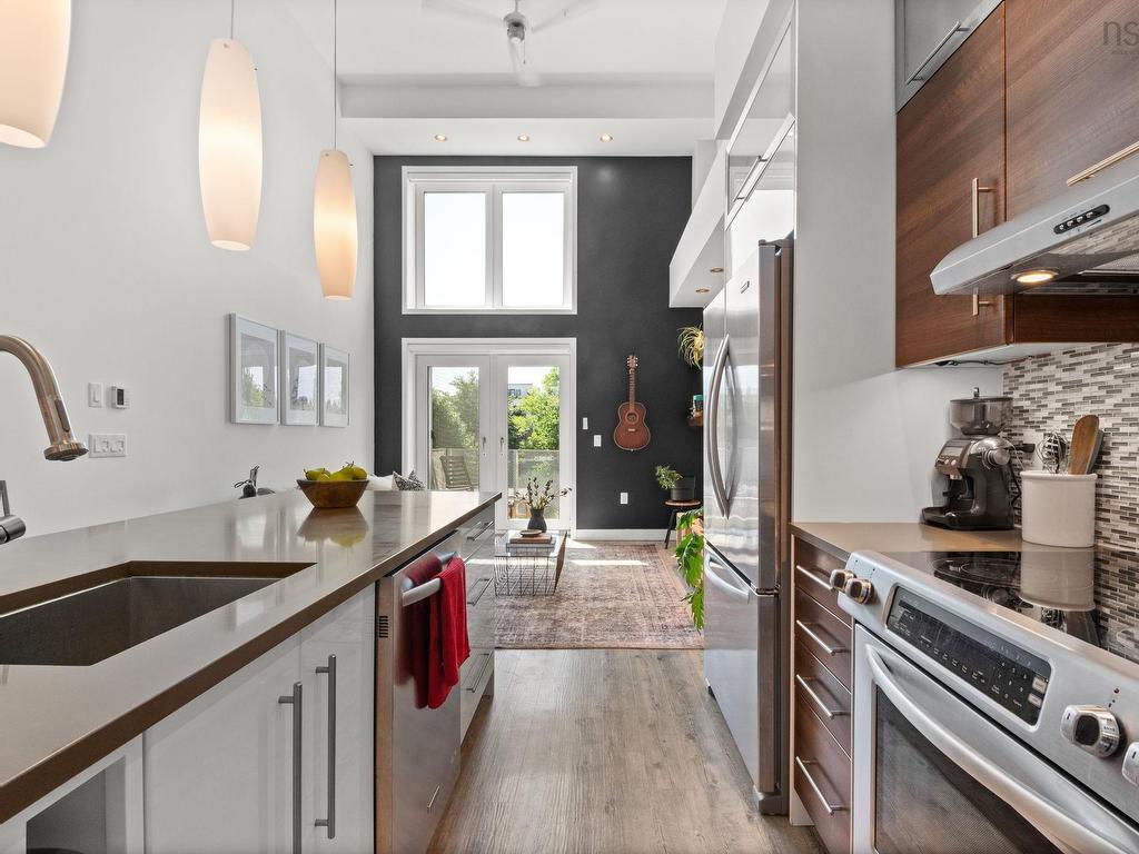 












319 5662 Roberts Street

,
Halifax,




NS
B3K 0E3

