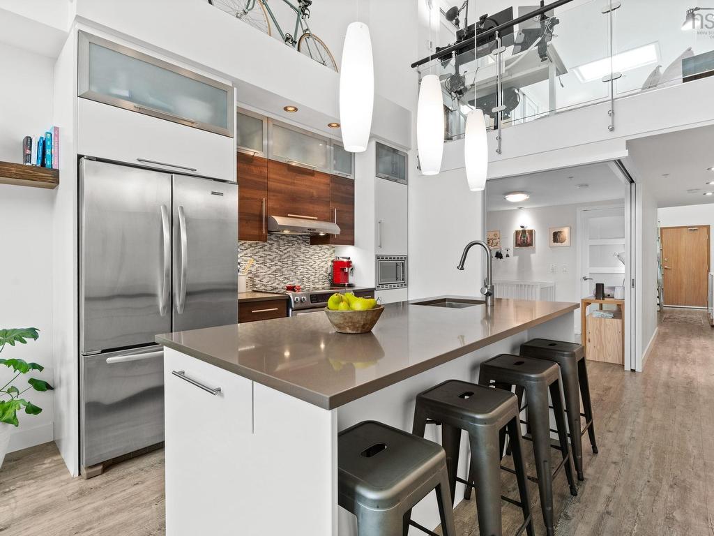 












319 5662 Roberts Street

,
Halifax,




NS
B3K 0E3

