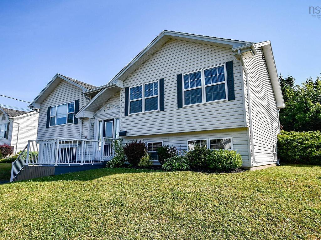 












31 Barry Crescent

,
Herring Cove,




NS
B3R 2L7

