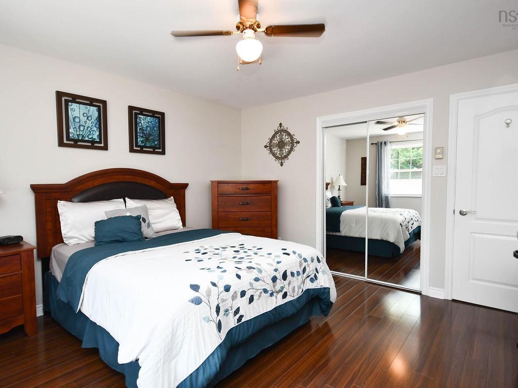 












31 Barry Crescent

,
Herring Cove,




NS
B3R 2L7

