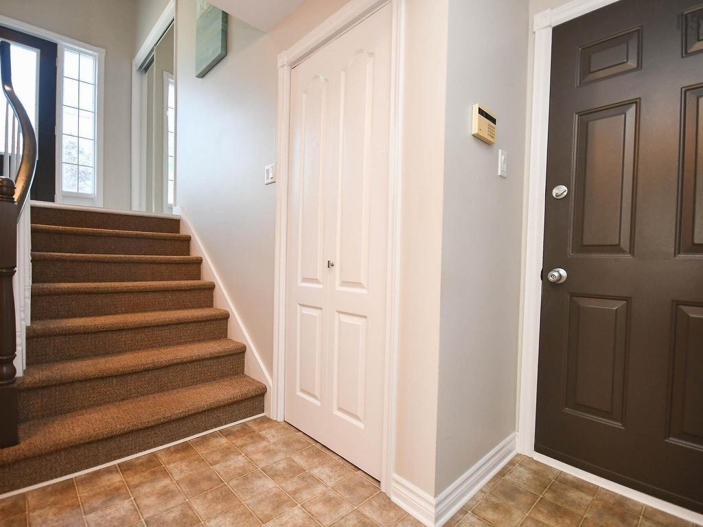 












31 Barry Crescent

,
Herring Cove,




NS
B3R 2L7

