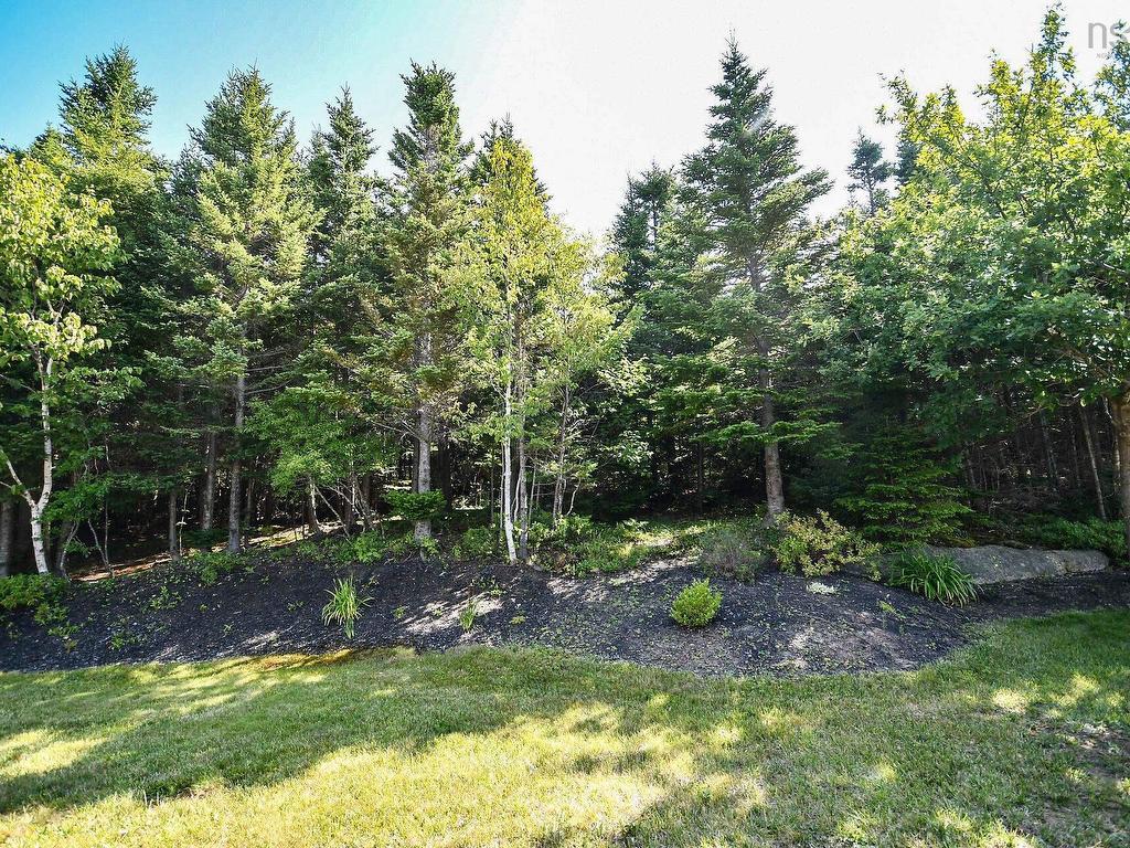 












31 Barry Crescent

,
Herring Cove,




NS
B3R 2L7

