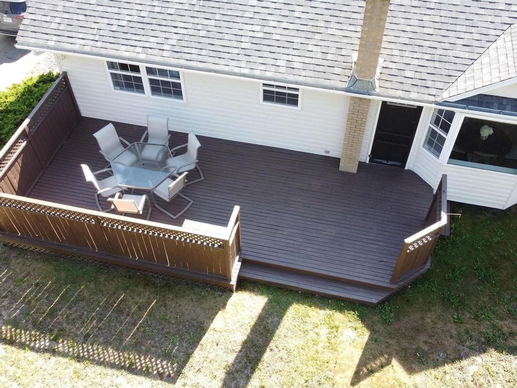 












31 Barry Crescent

,
Herring Cove,




NS
B3R 2L7

