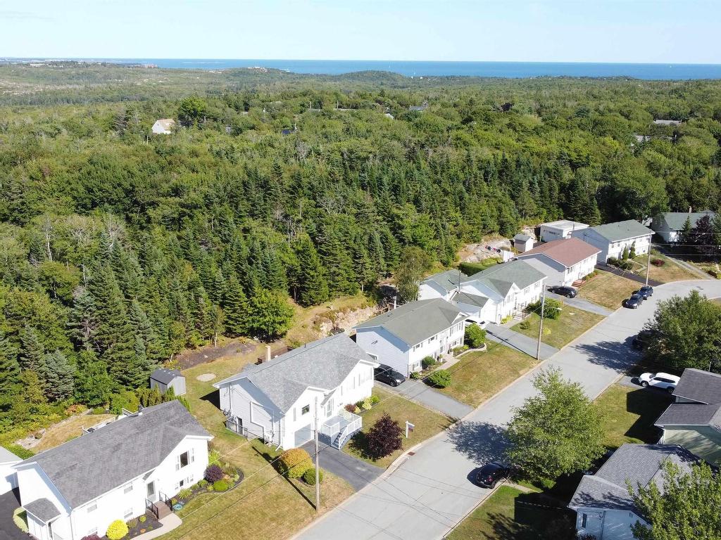












31 Barry Crescent

,
Herring Cove,




NS
B3R 2L7

