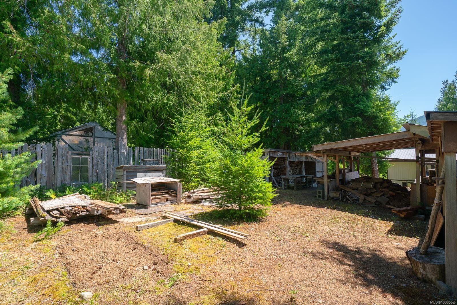 









300&304


DEER

Rd,
Lake Cowichan,




BC
V0R 2G0

