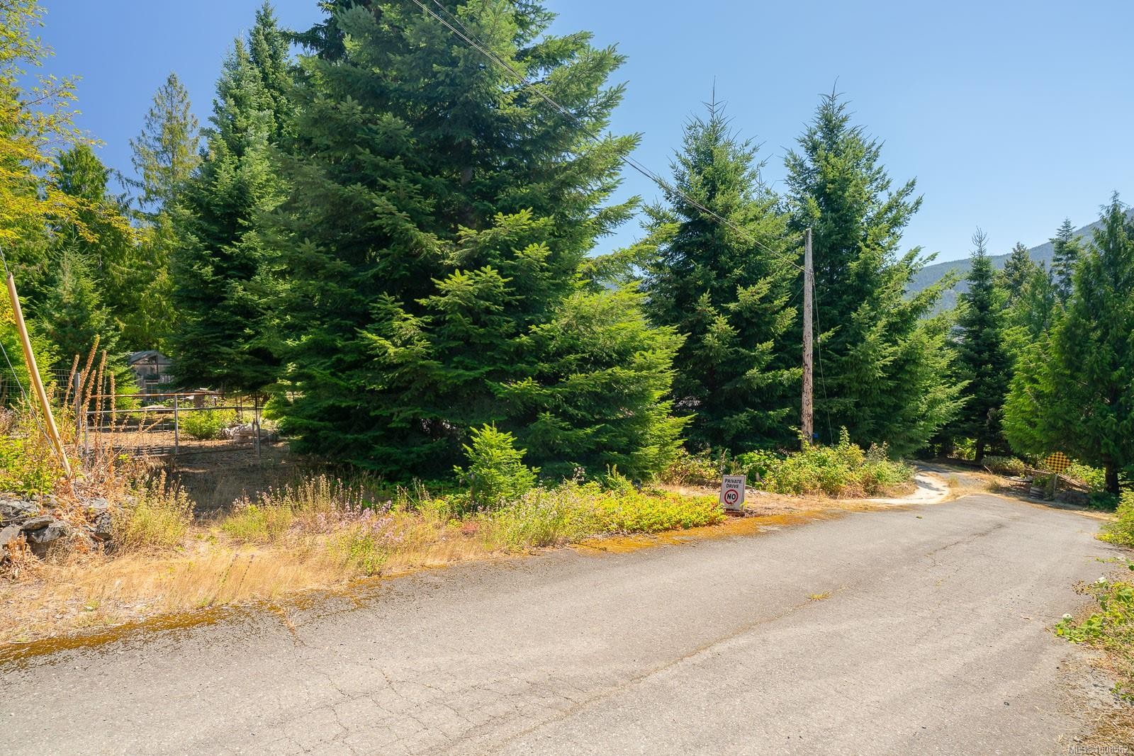 









300&304


DEER

Rd,
Lake Cowichan,




BC
V0R 2G0

