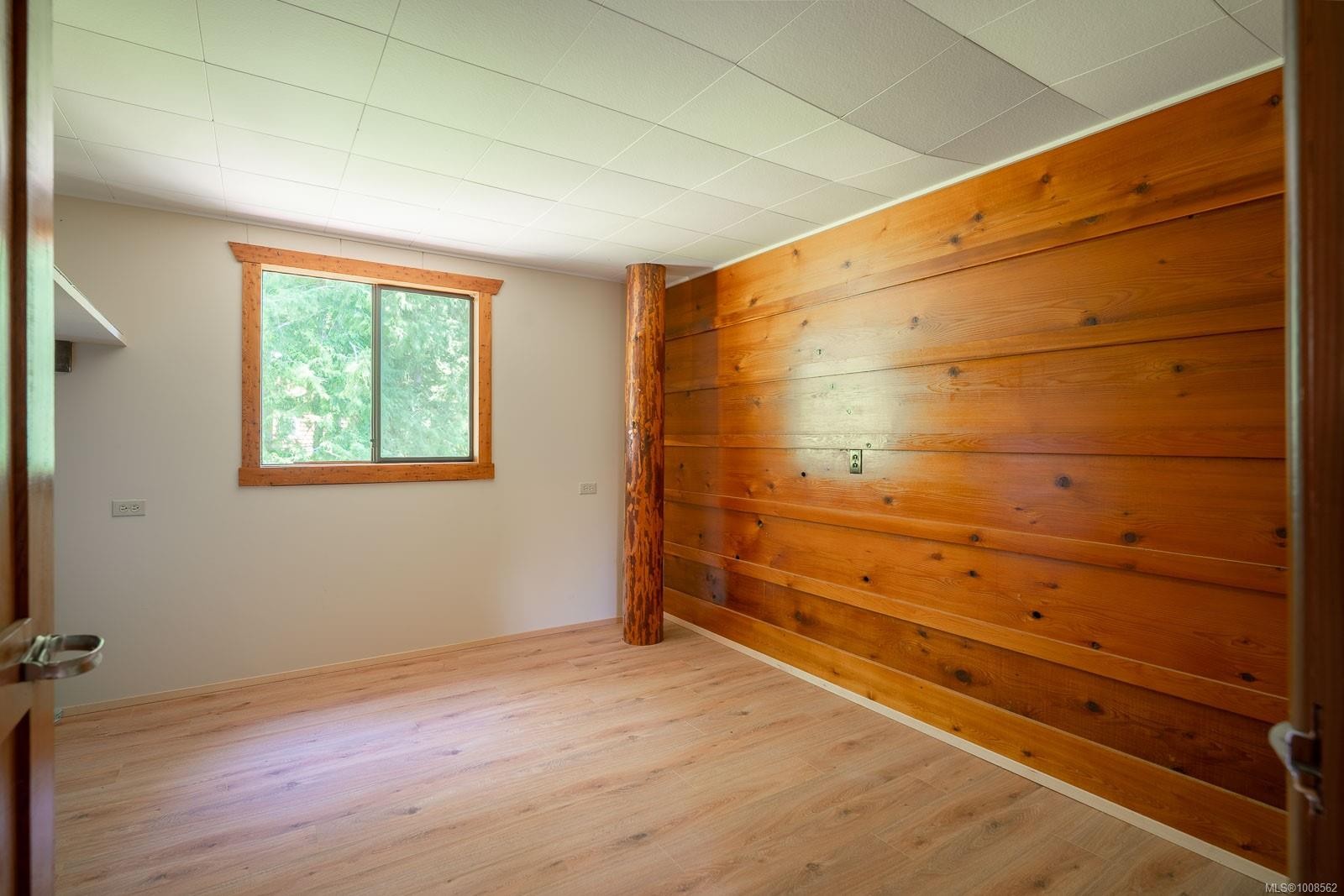 









300&304


DEER

Rd,
Lake Cowichan,




BC
V0R 2G0

