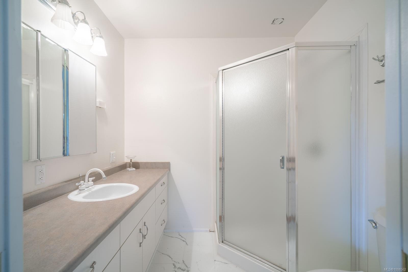 









300&304


DEER

Rd,
Lake Cowichan,




BC
V0R 2G0

