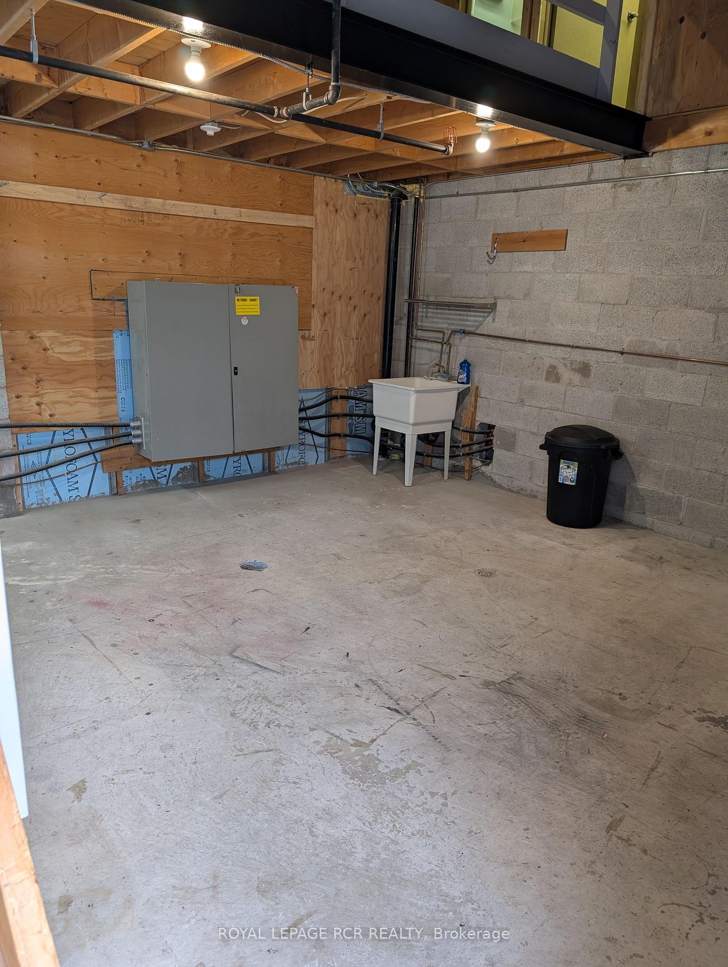 









169


Dufferin

Street South, 32s,
New Tecumseth,




ON
L9R 1E6

