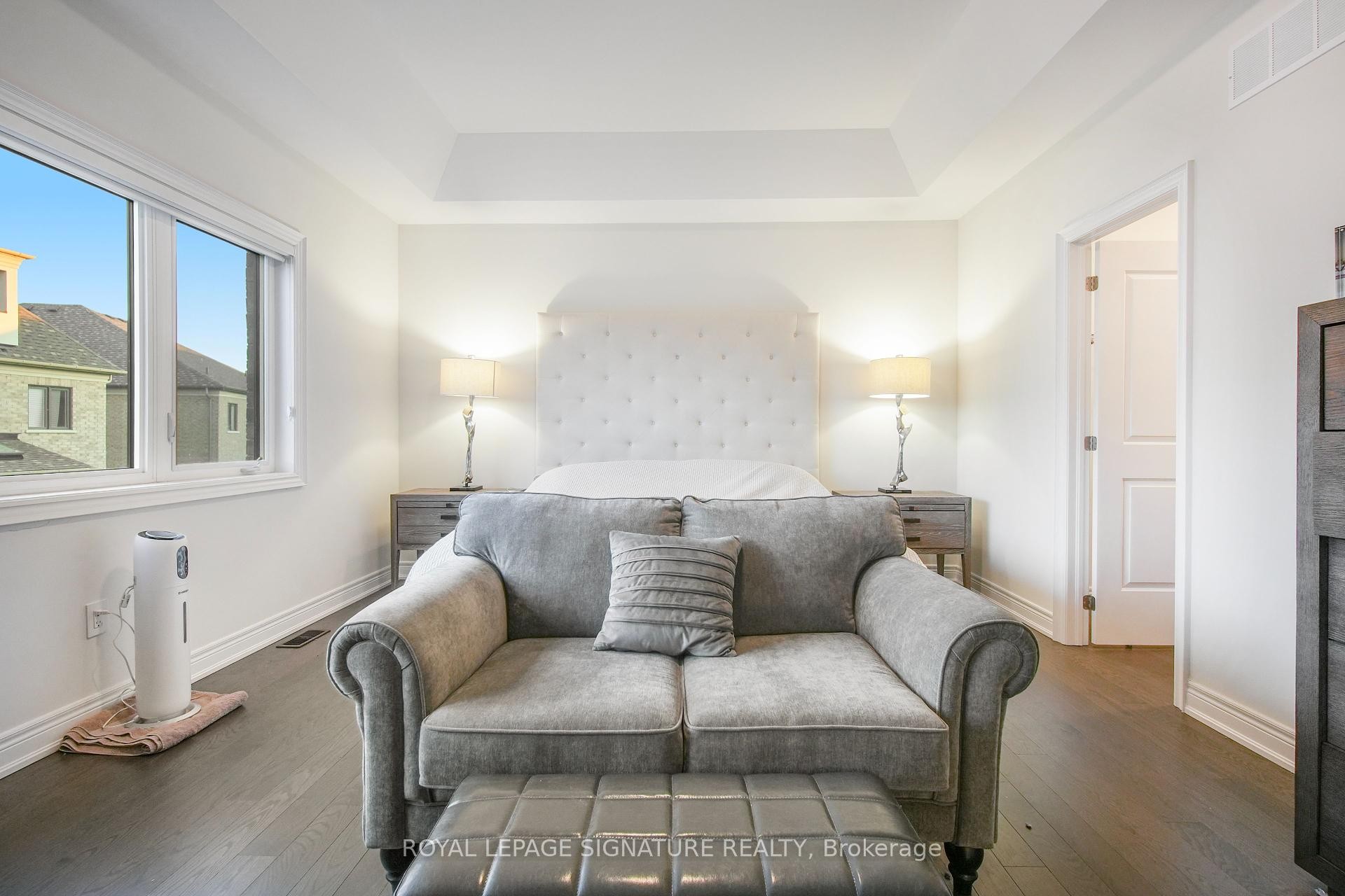 









2406


Charles Cornwall

Avenue,
Oakville,




ON
L6M 5M4

