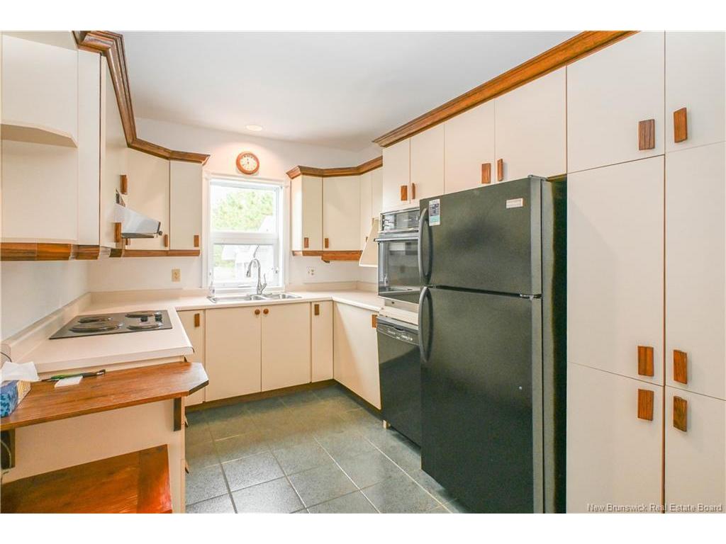 









225


de l'Eglise

AVE,
Shippagan,




NB
E8S 2K4

