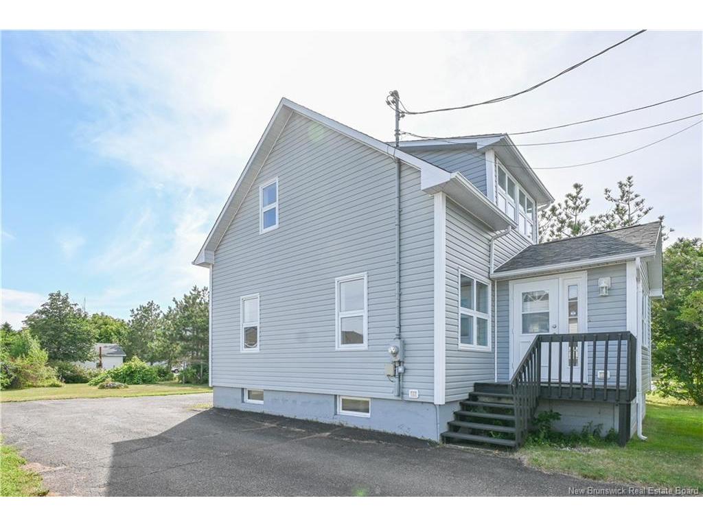 









225


de l'Eglise

AVE,
Shippagan,




NB
E8S 2K4

