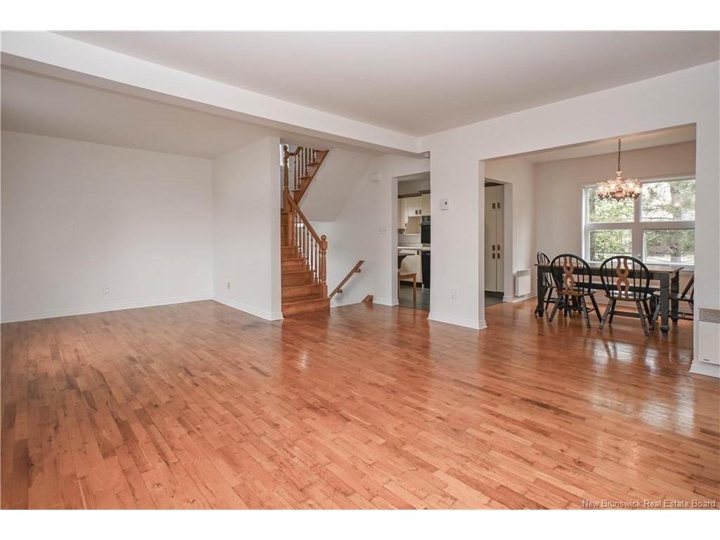 









225


de l'Eglise

AVE,
Shippagan,




NB
E8S 2K4

