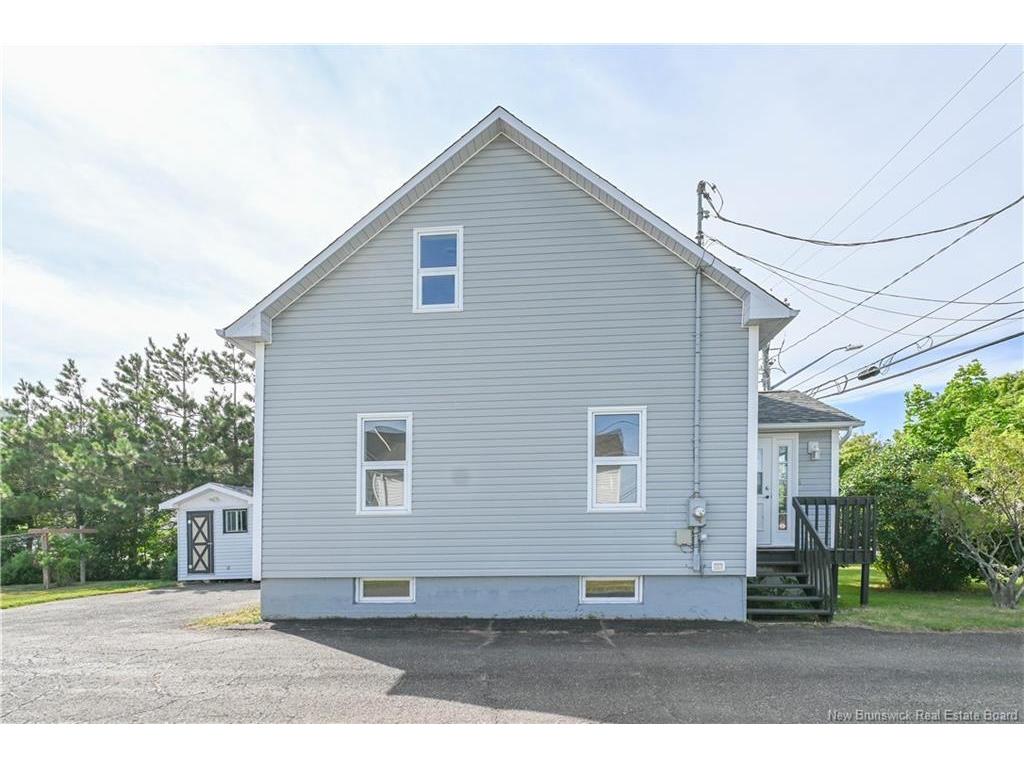 









225


de l'Eglise

AVE,
Shippagan,




NB
E8S 2K4

