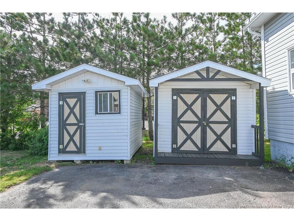 









225


de l'Eglise

AVE,
Shippagan,




NB
E8S 2K4

