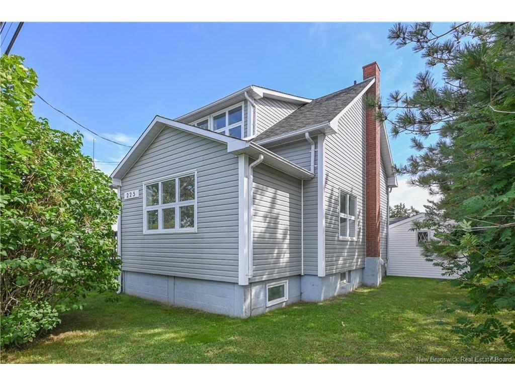









225


de l'Eglise

AVE,
Shippagan,




NB
E8S 2K4

