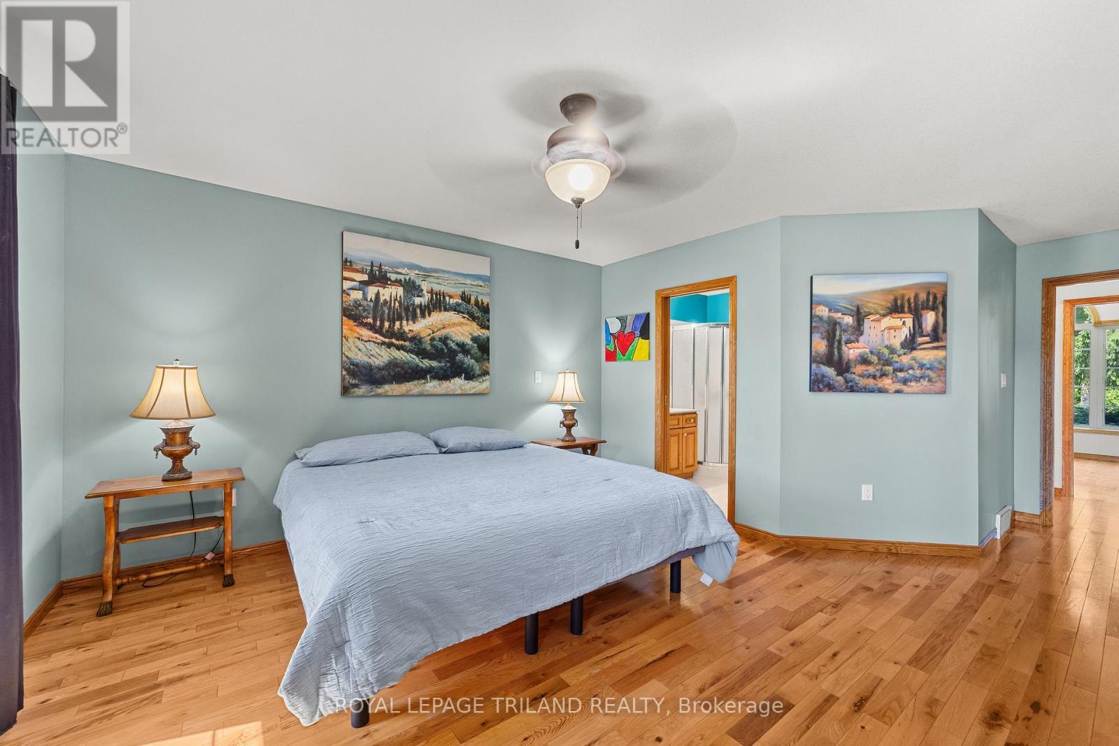 












22164 DUNDONALD ROAD

,
Southwest Middlesex,







Ontario
N0L1M0

