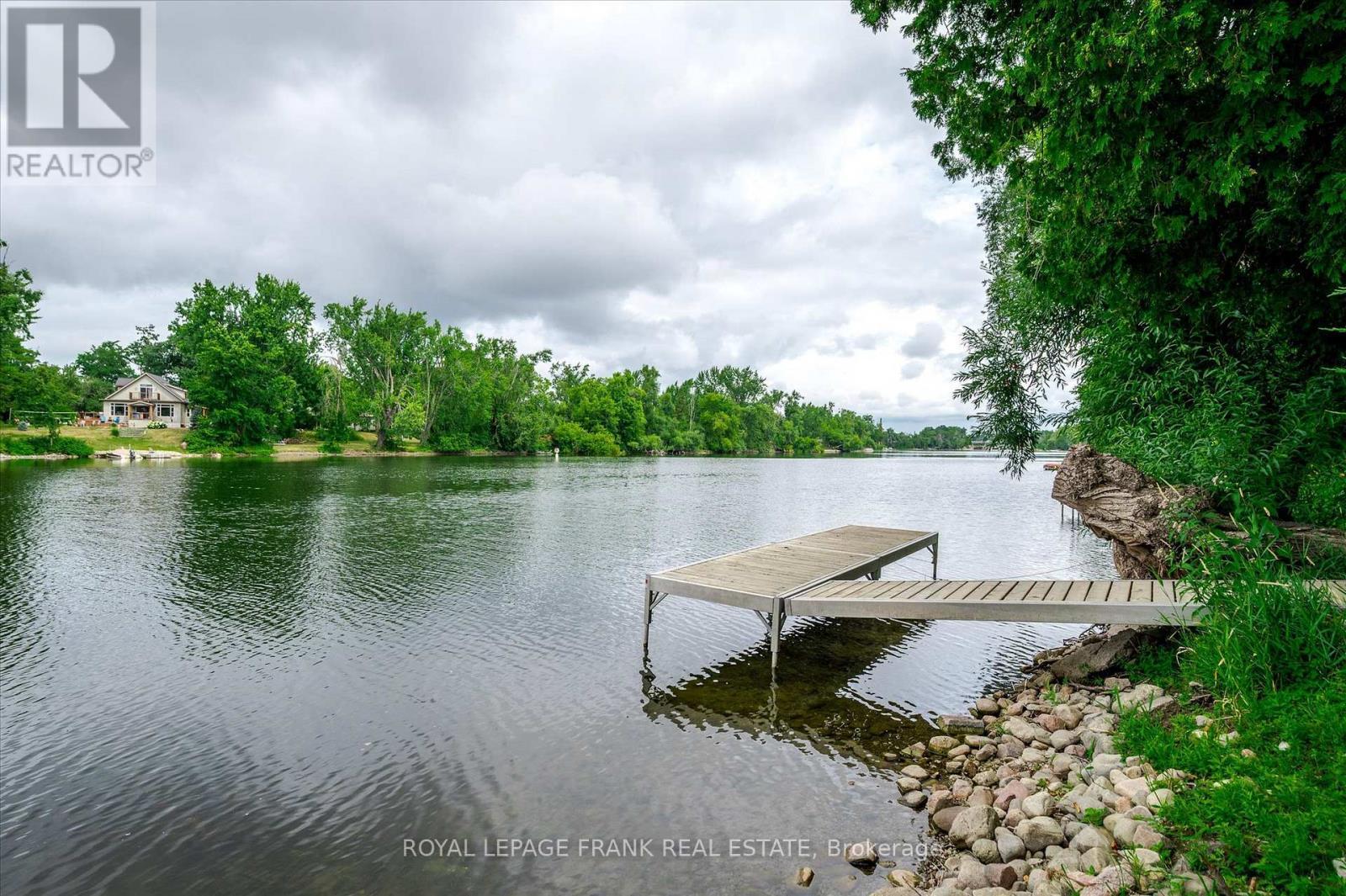 












256 SHERIN AVENUE

,
Peterborough South (East),




Ontario
K9J1B6

