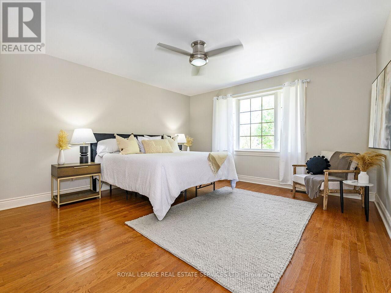 












37 MAYDOLPH ROAD

,
Toronto,




Ontario
M9B1V9

