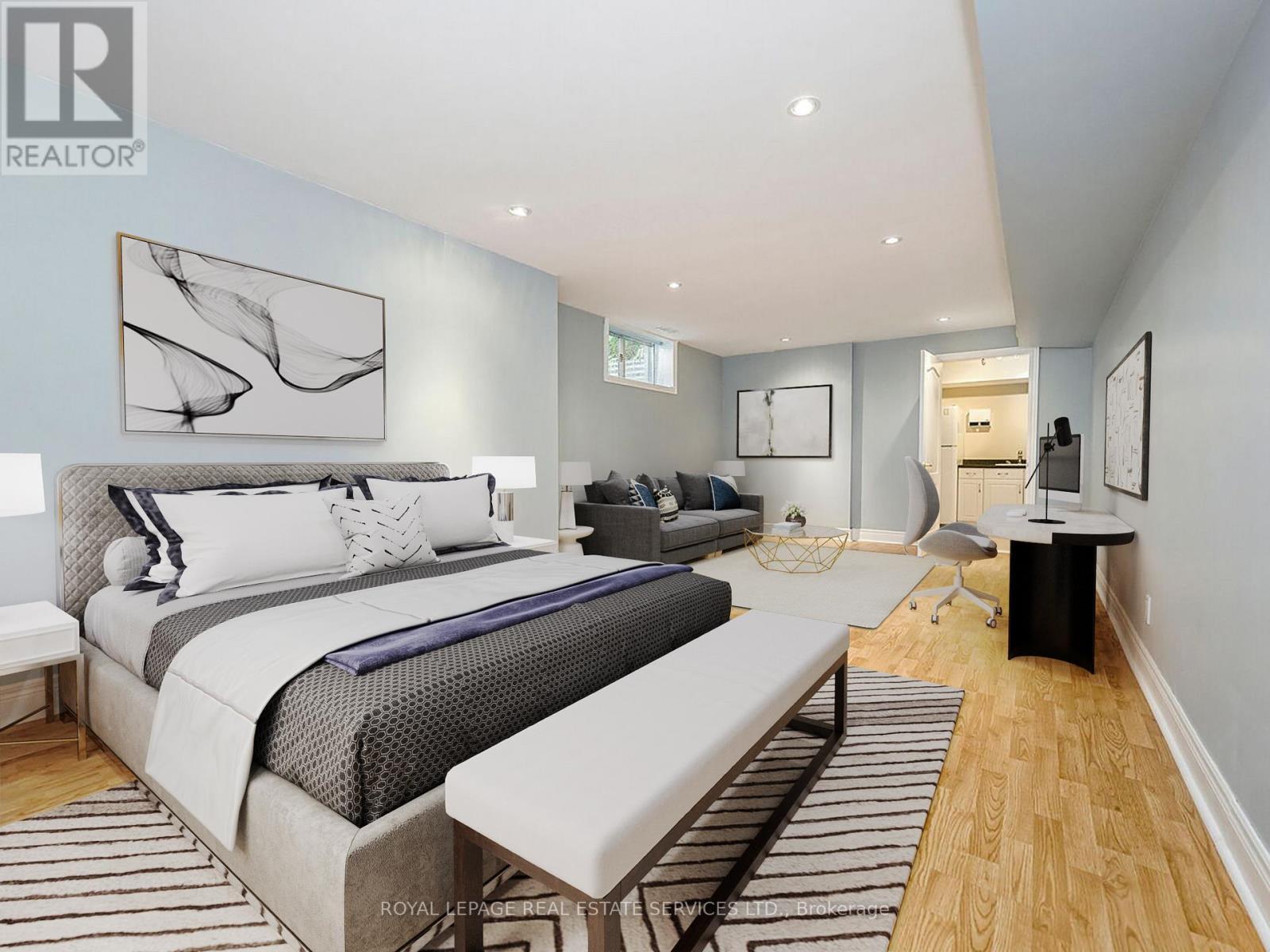 












37 MAYDOLPH ROAD

,
Toronto,




Ontario
M9B1V9

