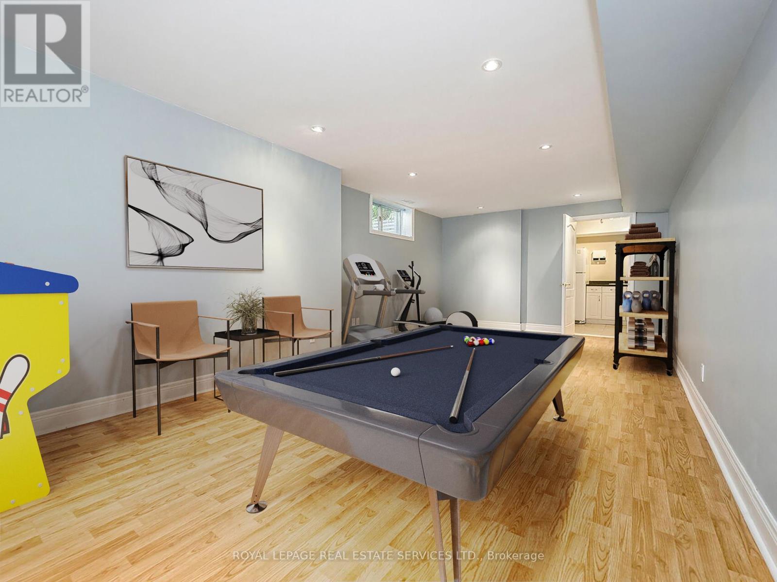 












37 MAYDOLPH ROAD

,
Toronto,




Ontario
M9B1V9

